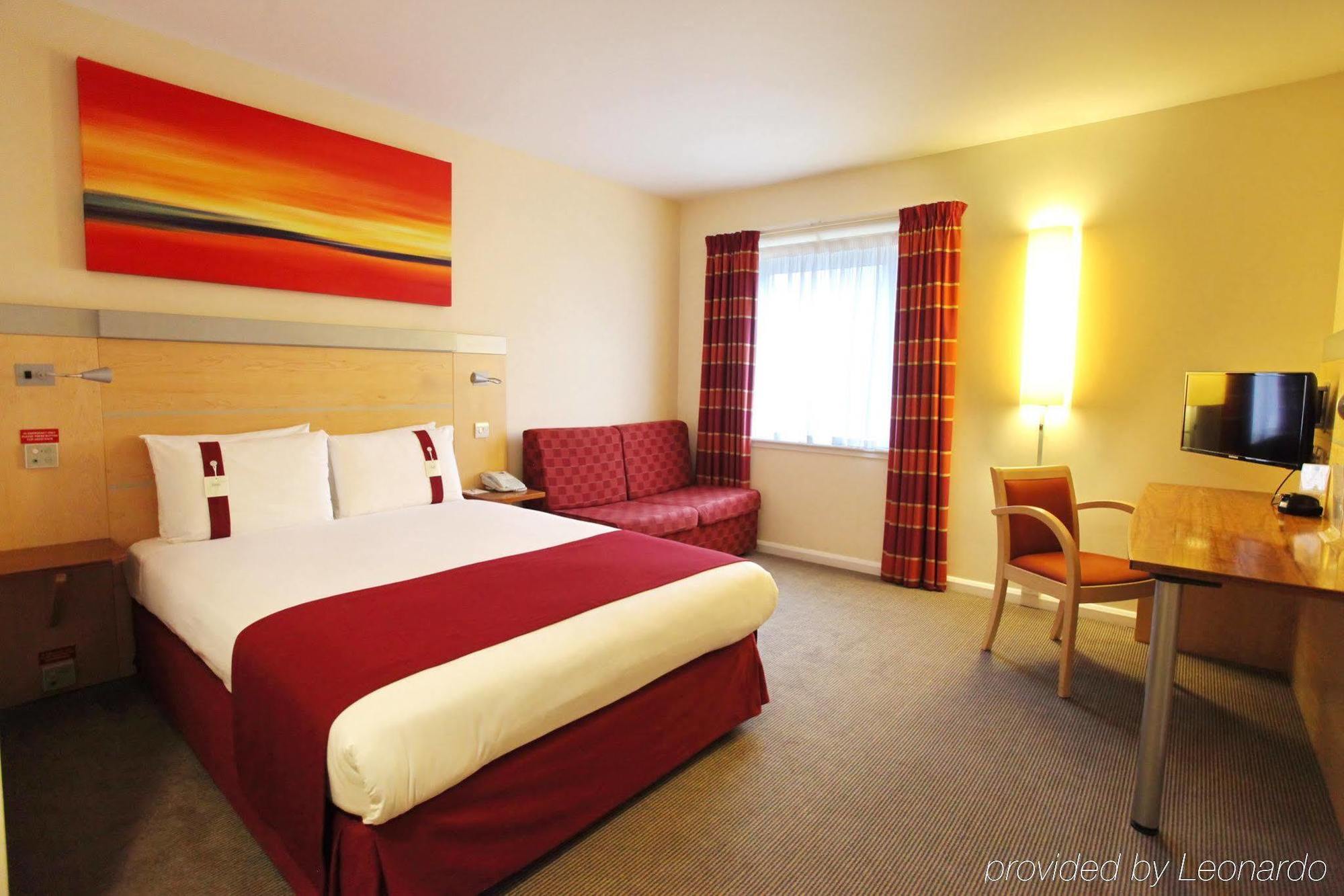 Holiday Inn Express Birmingham Redditch, An Ihg Hotel Buitenkant foto